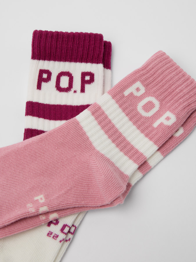 2-pack of socks