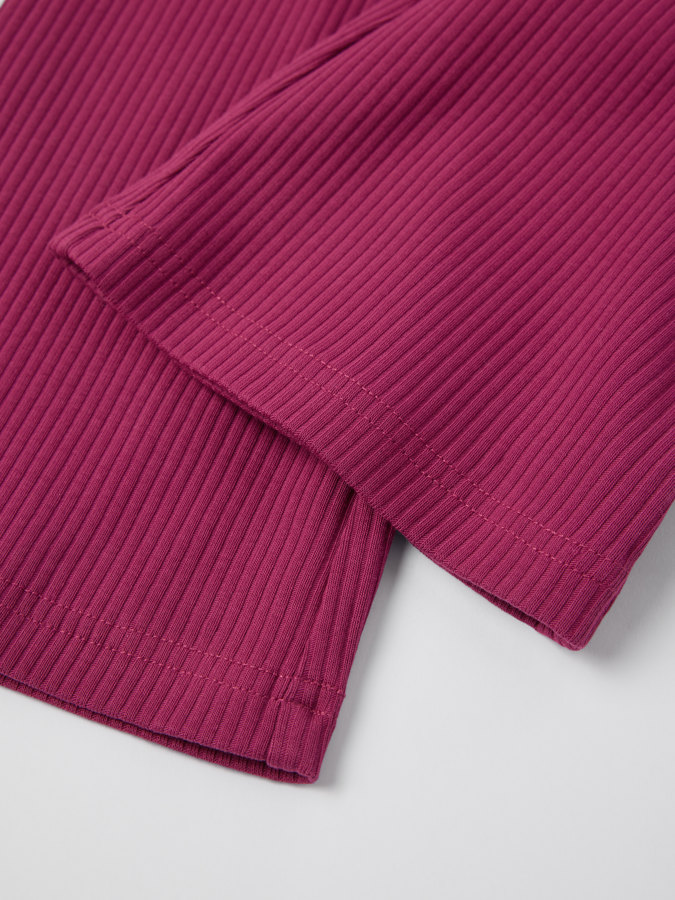 Ribbed flared leggings