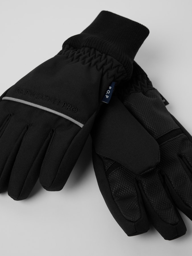 Waterproof padded gloves
