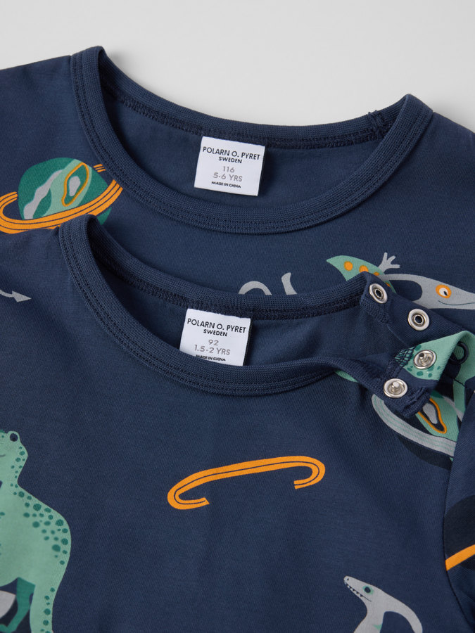 Long-sleeved t-shirt dinosaurs Long-sleeved t-shirt dinosaurs
