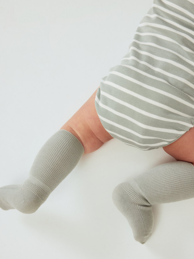 2-pack of baby socks