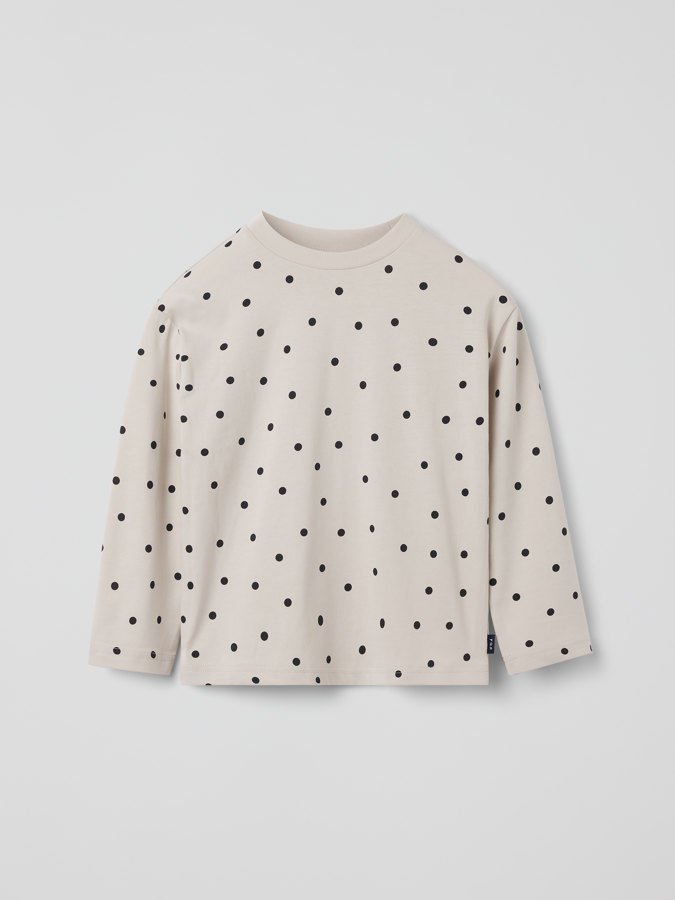 Long-sleeved polka dot t-shirt