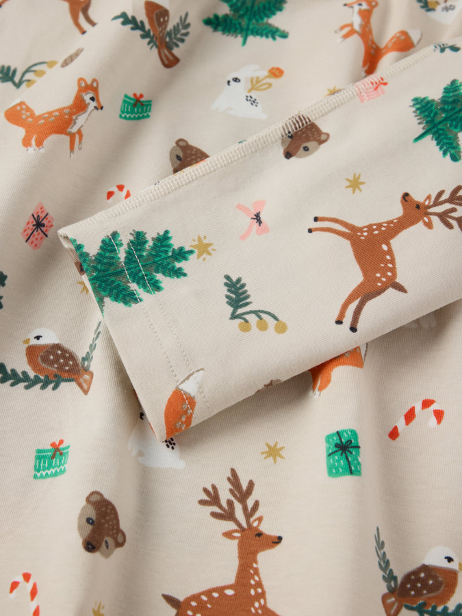 Pyjamas for adults