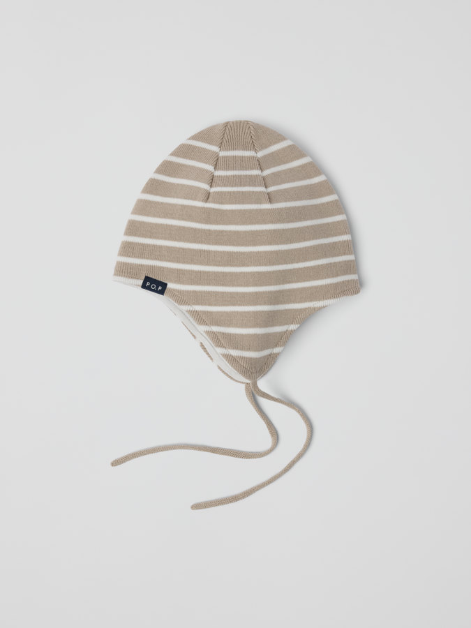 Lined helmet hat Lined helmet hat