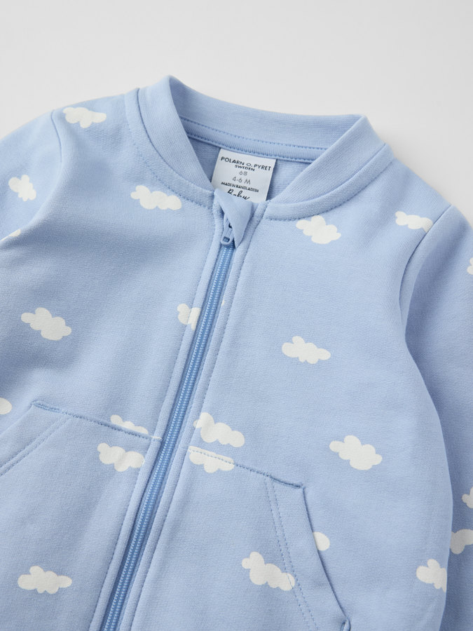 Sweatshirt overall clouds