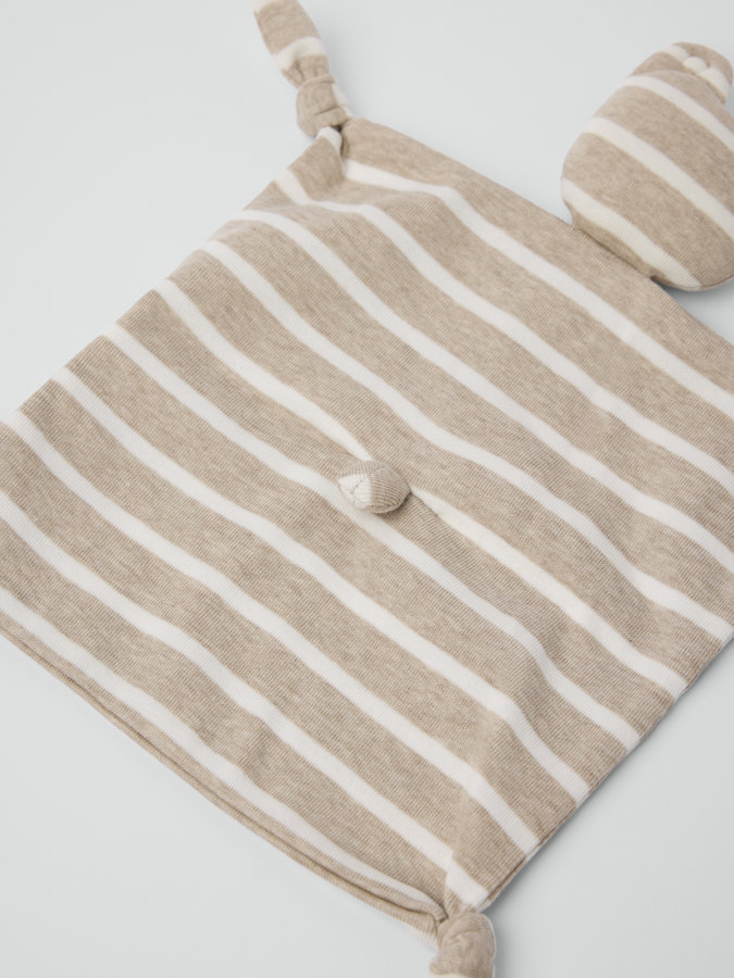 Cuddle blanket striped