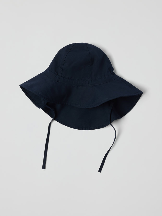 Woven sun hat with UV protection