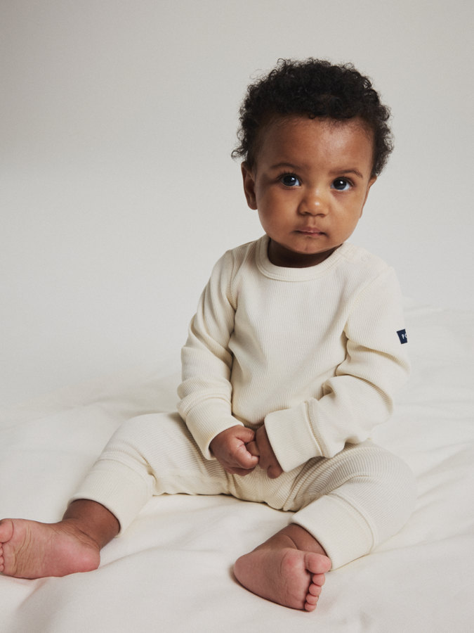 Extendable ribbed bodysuit