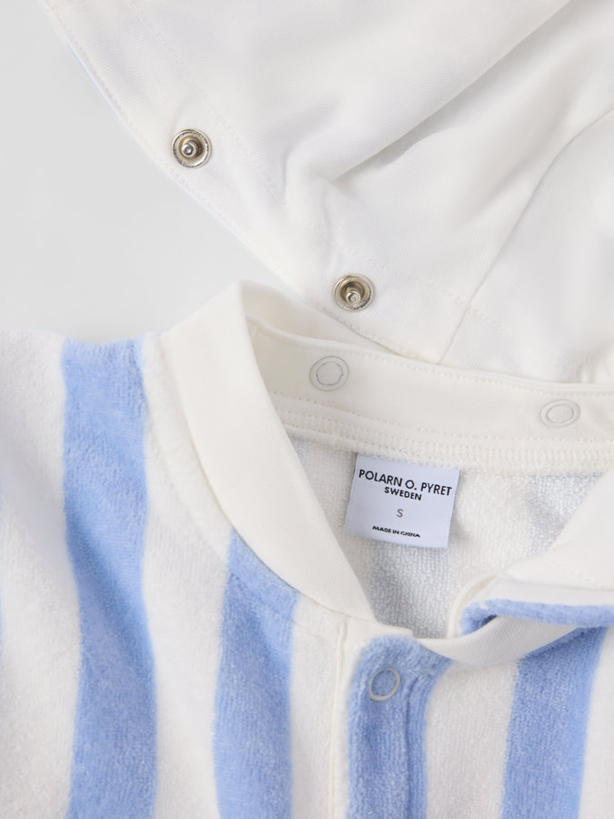 Bademantel gestreift