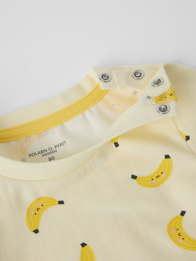 T-shirt bananas T-shirt bananas