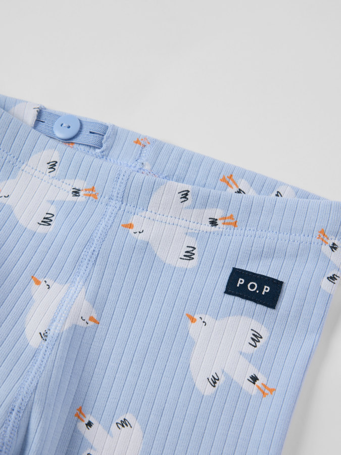 Gerippte hose vögel