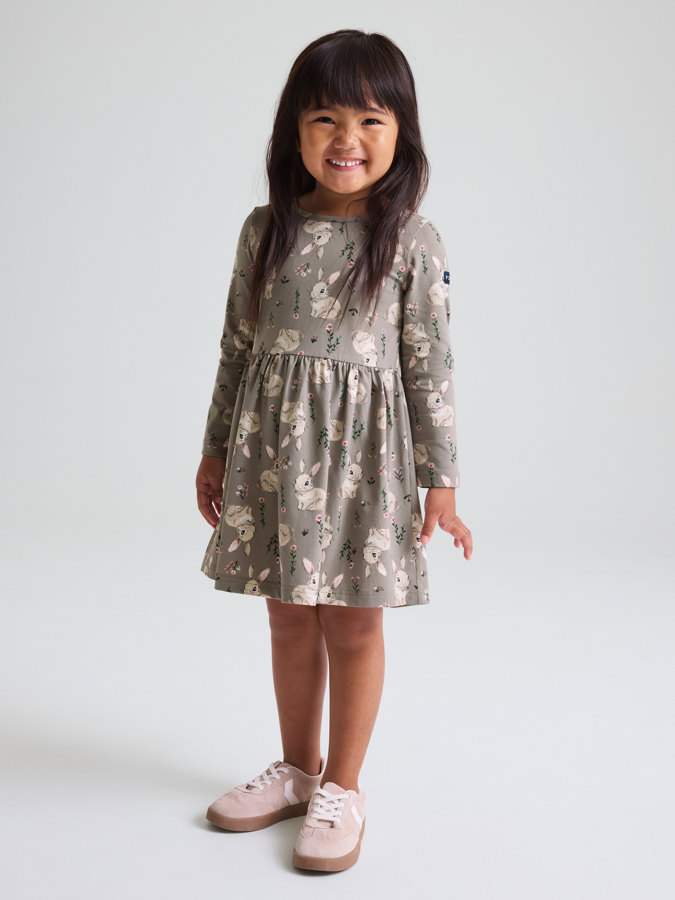 Long sleeve dress rabbits Long sleeve dress rabbits