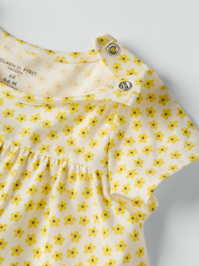 Kleid blumig Kleid blumig